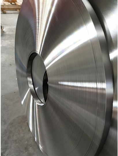 What are the main features of 316 stainless steel foil